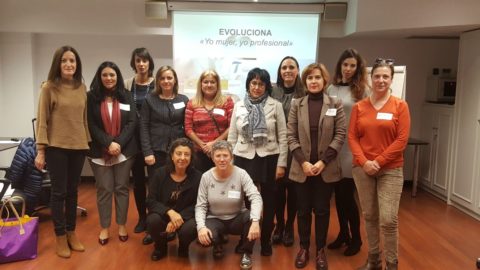 EL DEPORTE AL SERVICIO DEL DESARROLLO PROFESIONAL DE LAS MUJERES